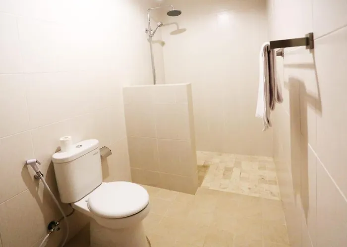 Sanata Homestay * サヌール